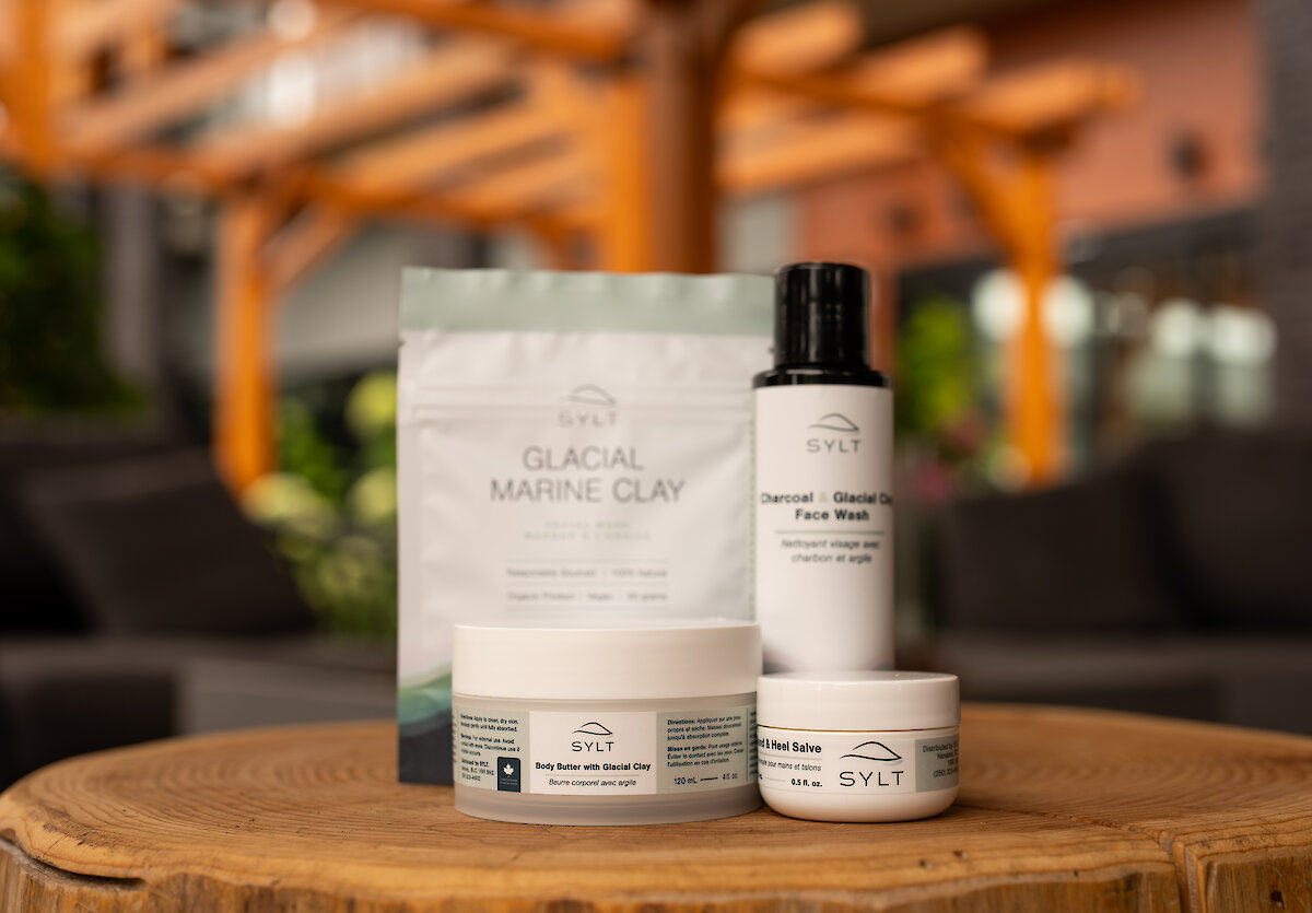 Take the spa home for some soothing self care from our selection of luxurious products.